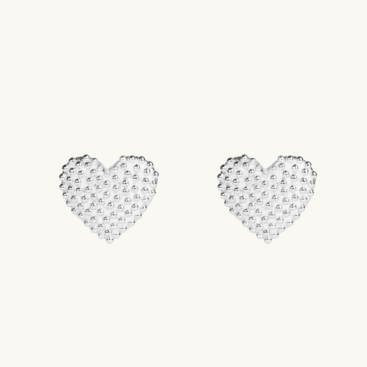 DEW HEART EARRINGS SILVER i gruppen SHOP / RHNGEN hos EMMA ISRAELSSON (ear204)