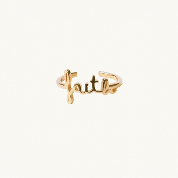 Ring i guld med ordet faith