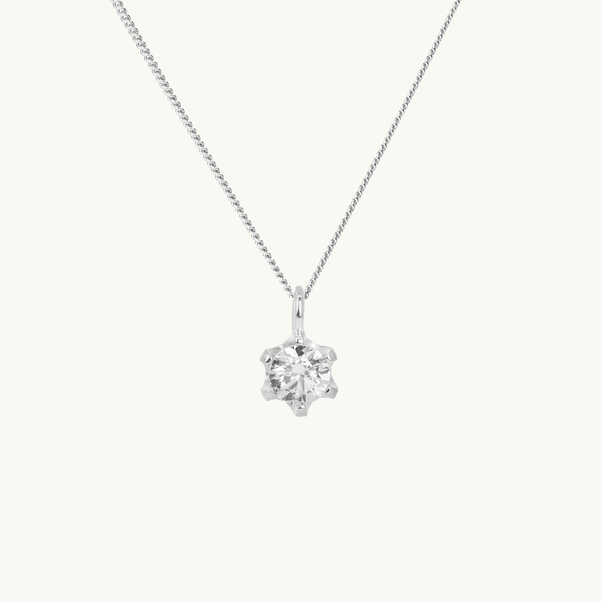 Halsband berlock silver med en vit diamant infattad i klo, prinsessa