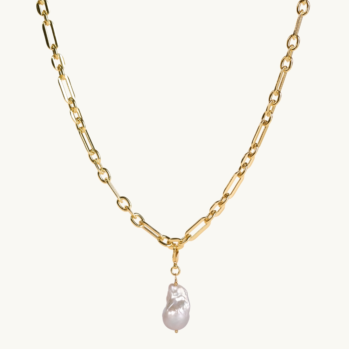 BAROQUE FRESHWATER PEARL CHUNKY GOLD i gruppen SHOP / HALSBAND hos EMMA ISRAELSSON (neck187)