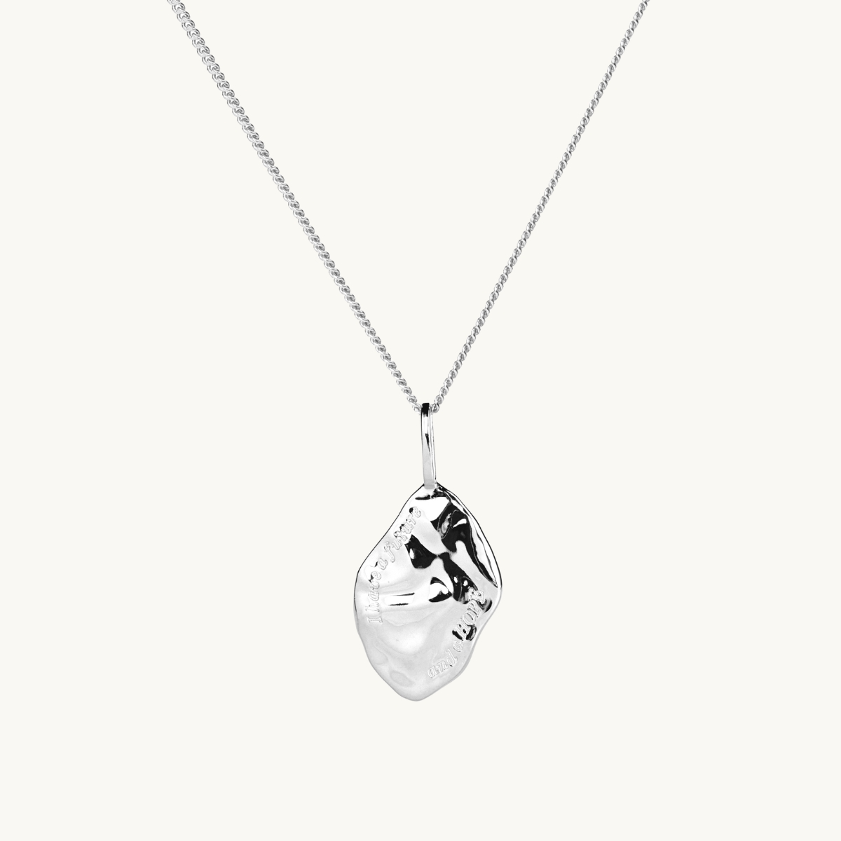 oregelbunden berlock i sterlingsilver