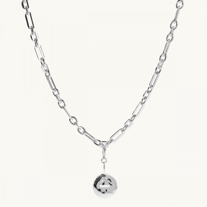 chunky chain med organiskt graverat mynt i sterling silver